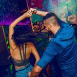 Zenés és táncos bulik reggelig