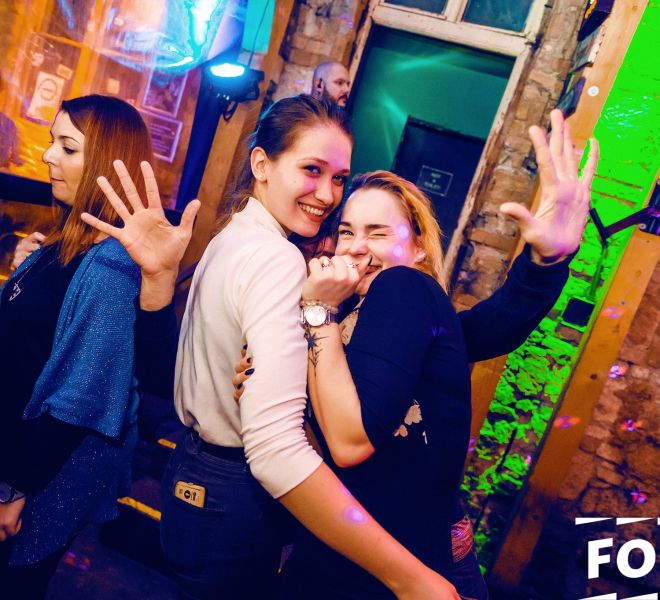 FMI_4966-fogas 2048 logo-2