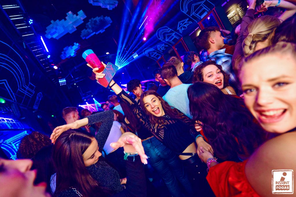 Party photos 23.09.2022. | INSTANT