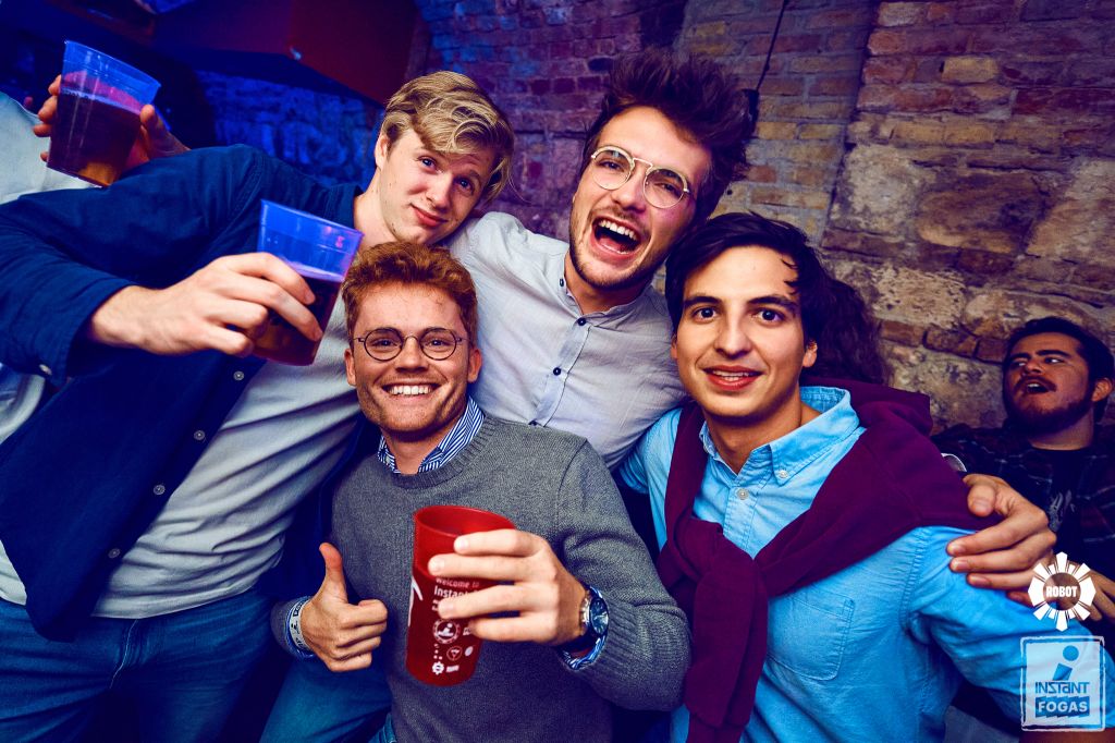 Party képek 2021.10.15. | Robot