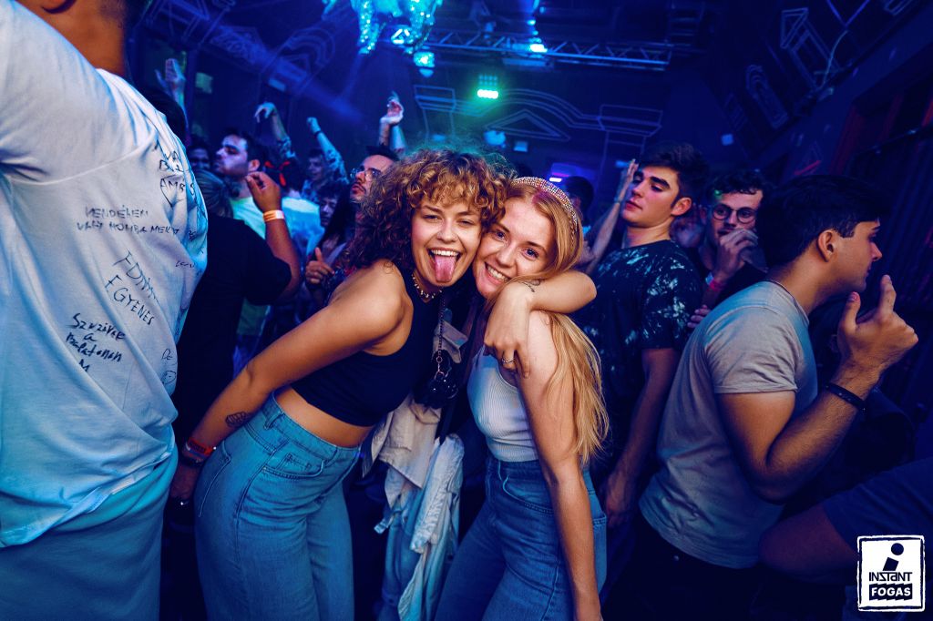 Party képek 2021.09.04. | Instant