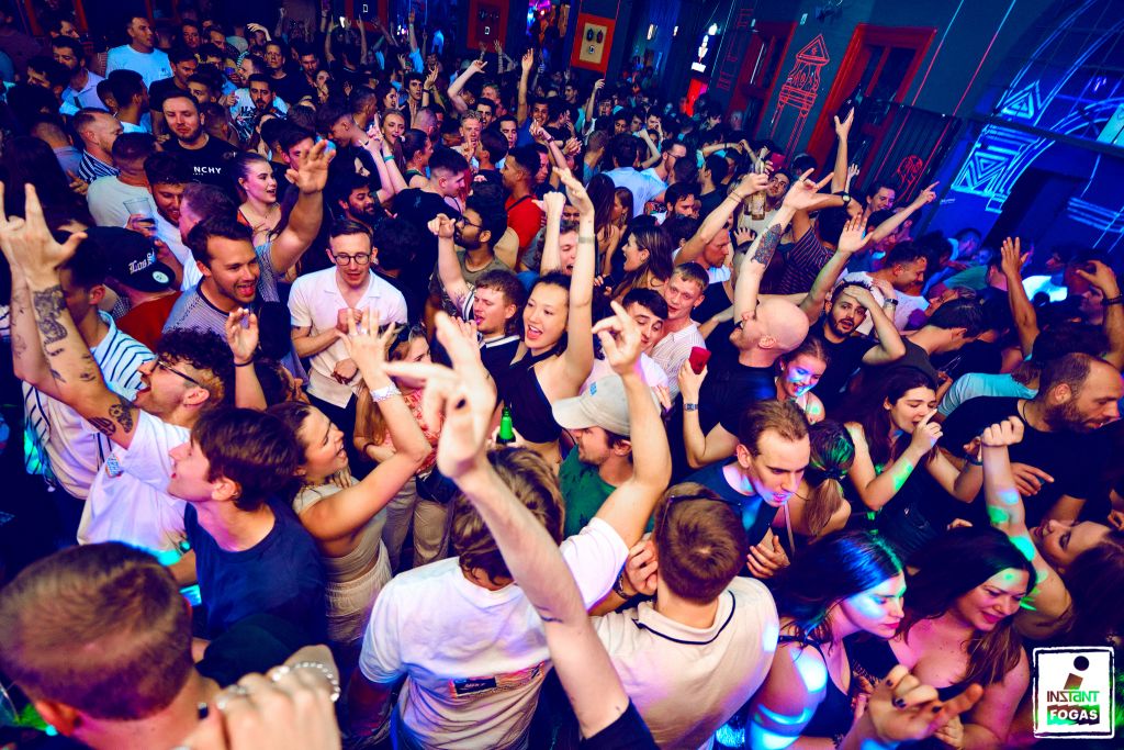 Party képek 2022.06.17. | Instant