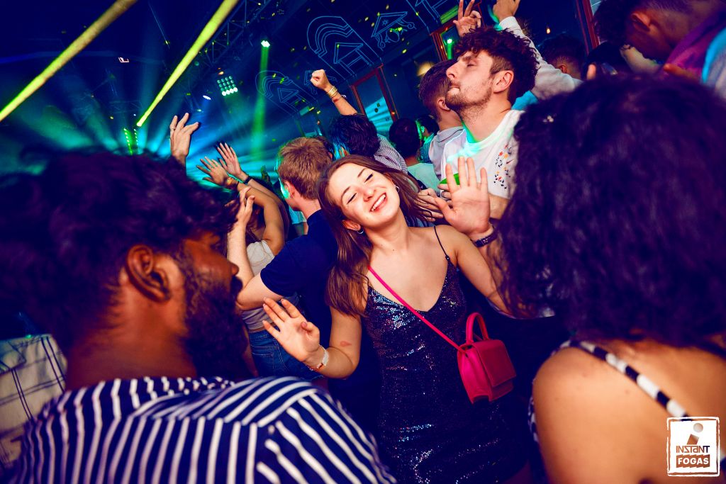 Party képek 2022.08.13. | Instant